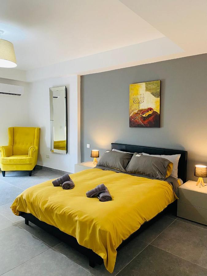 Sliema Seaview Apartment- Valletta Views - Apt 8, 49 Tigne Point Mansions Екстер'єр фото