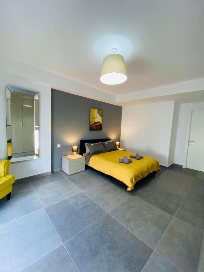 Sliema Seaview Apartment- Valletta Views - Apt 8, 49 Tigne Point Mansions Екстер'єр фото